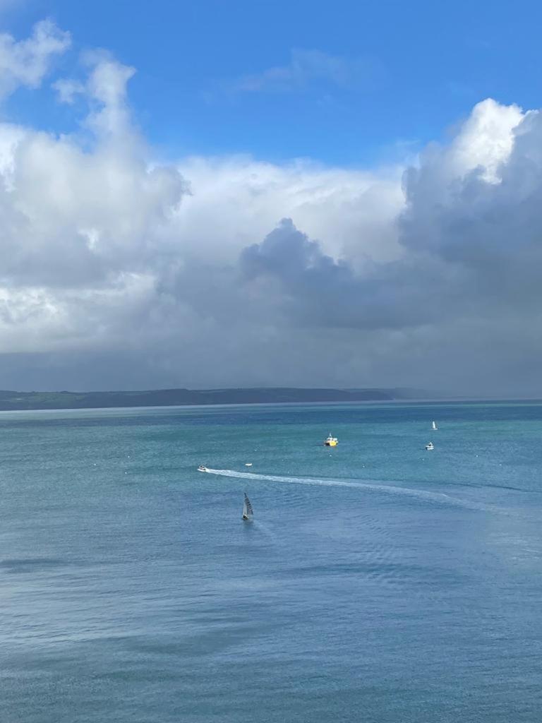 "Sea Suite" Tenby Bagian luar foto